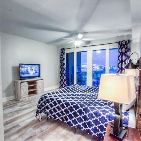 Brand New!Laketown Wharf 334! Beautiful 3 Bd, Great Amenities, And Great Location Панама-Сіті-Біч Екстер'єр фото